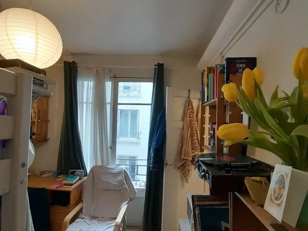 Logement meublé de 14 m² PARIS 15, métro Volontaires