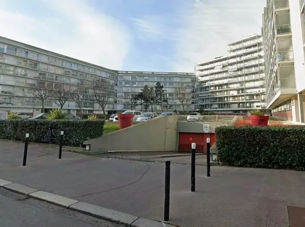 A Louer Emplacement De Parking - LE HAVRE - Résidence de France
