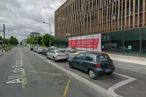 Local commercial 538 m²