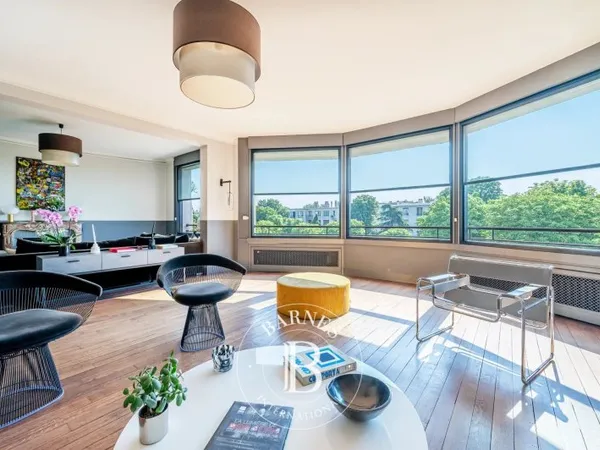 A vendre à Neuilly-sur-Seine - Inkermann - Immeuble 1930 - Appartement 4 chambres - Vues dégagées