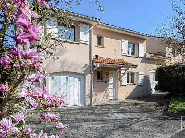 Maison Lissieu 6 pièce(s) 137m2