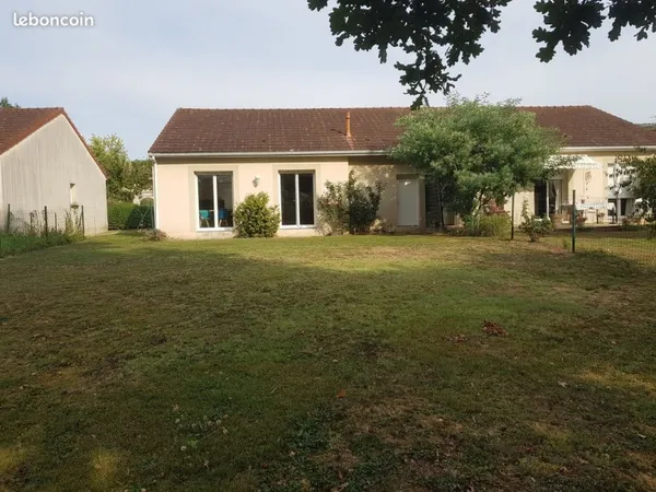 Maison T3 avec jardin 400 m² + piscine - Garage - Larche