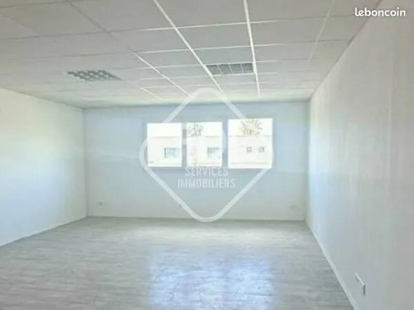 BUREAUX 100 m² PEROLS