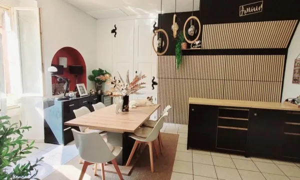 BIEN RARE - MAISON T5 DE CARACTÈRE - PLAFOND SEIGNEURIAL XIIIe - FABREZAN -170 000