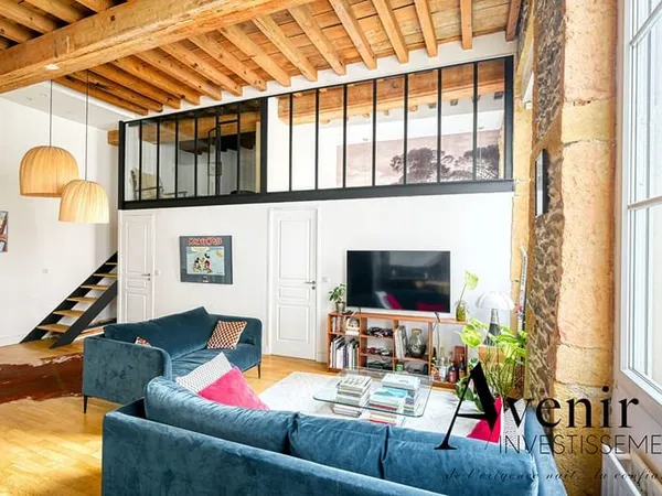 LYON 3 Saxe Gambetta - T3 de 74m2 rénové - cachet canut