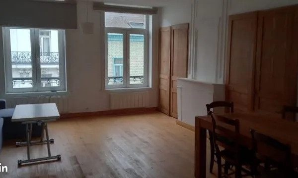 Location duplex lille république