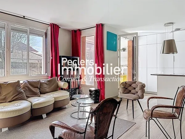 3P lumineux avec terrasse à proximité des commerces du Mont-Valérien