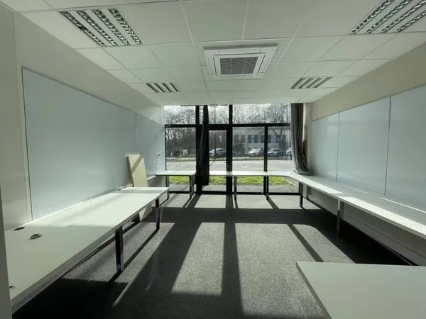 Bureaux 140 m²