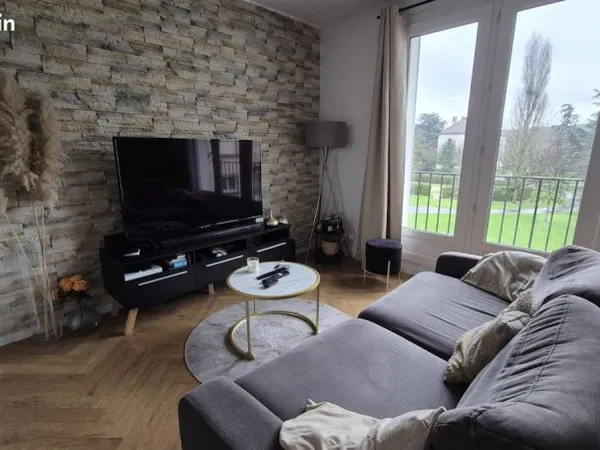 Appartement T3- refait à neuf - Balcon, Parking & Cave - Groslay (95)