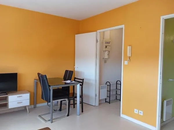 Studio 1 pièce 24 m²