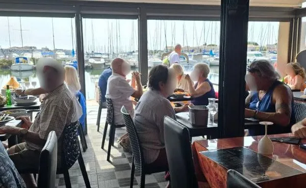 BELLE OPPORTUNITE - FONDS DE COMMERCE RESTAURANT PORT DU C