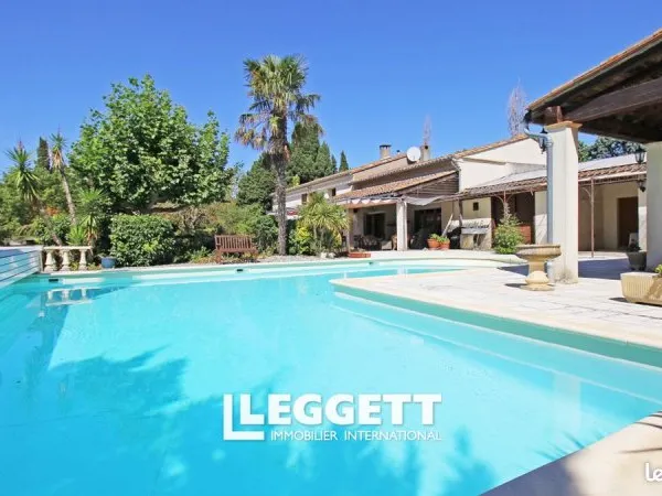 Maison 14 pièces 420 m²