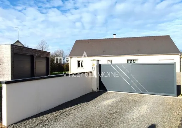 Maison plain pied 127 m² - 4 chambres - Terrain 2660 m² - Garages