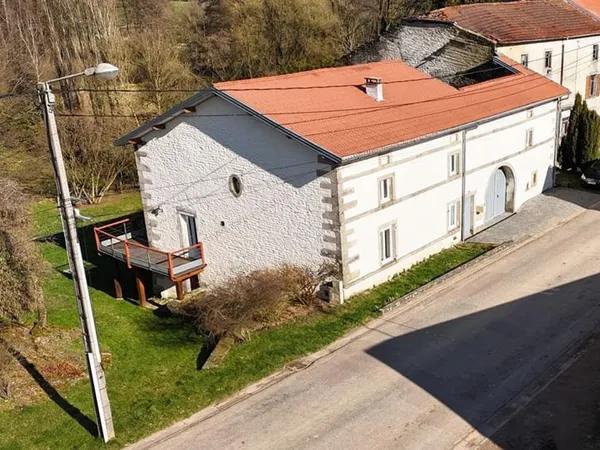 Maison de village rénovée (LA HAYE)