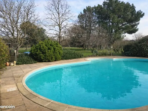 Maison 7 pièces 195 m²
