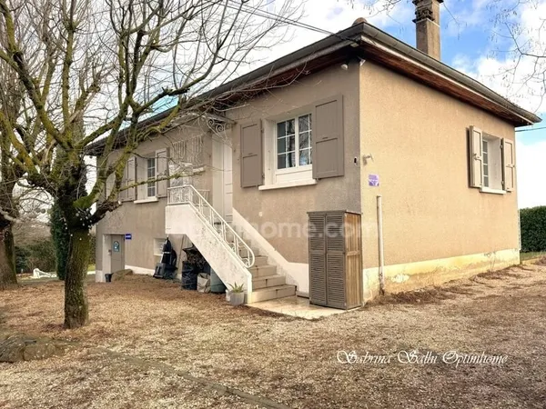 Cercie (69220) - Maison familiale lumineuse 2 niveaux - Piscine - Vue vignes