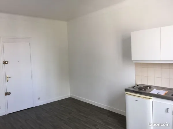 Studio avenue Jean Jaurès -