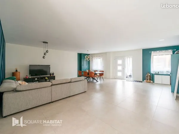 Maison 7 pièces 226 m²
