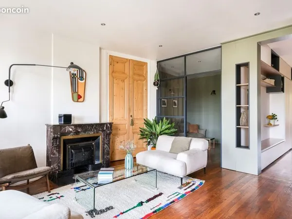 Tassin - Centre ville | T3 bis de 88 m² rénovation designer
