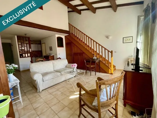 Duplex T3 au centre de Trans-en-Provence