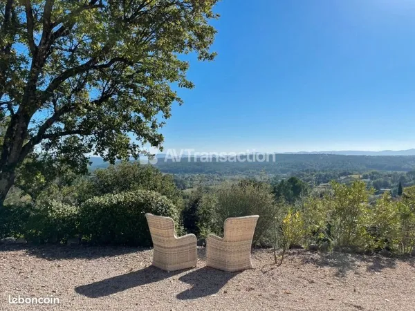 Villa 5 pièces 130 m²