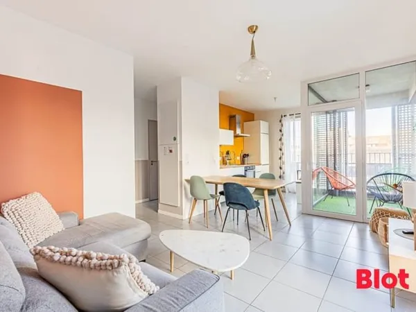 Appartement T3 récent avec loggia - Quartier recherché
