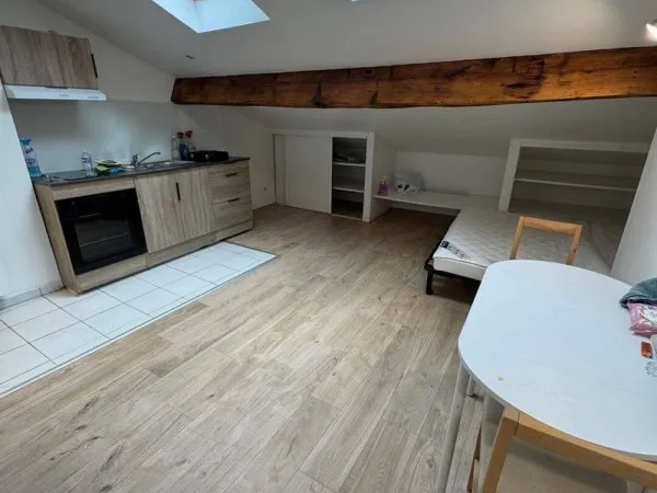 Studio 1 pièce 26 m²
