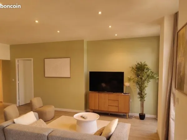 Coloc Design 144m² - 2 CH dispos - 100% ♀️ - Proche Gare Chateaucreux / Mines ✨