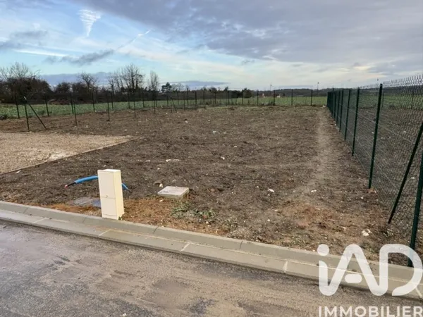Terrain 496 m²