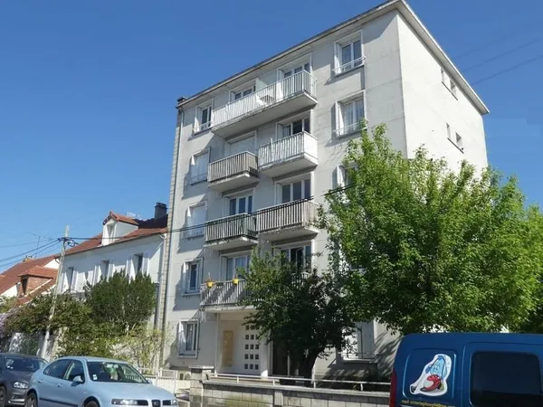 11 rue de ROCROY - proche centre Adamville