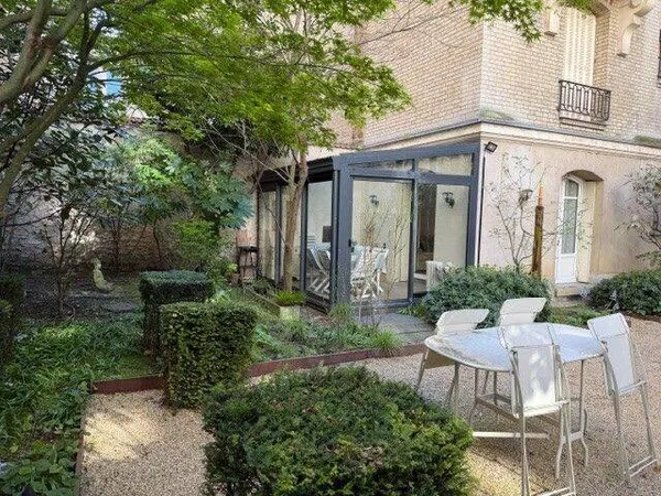 Appartement 5 pièces 121 m²