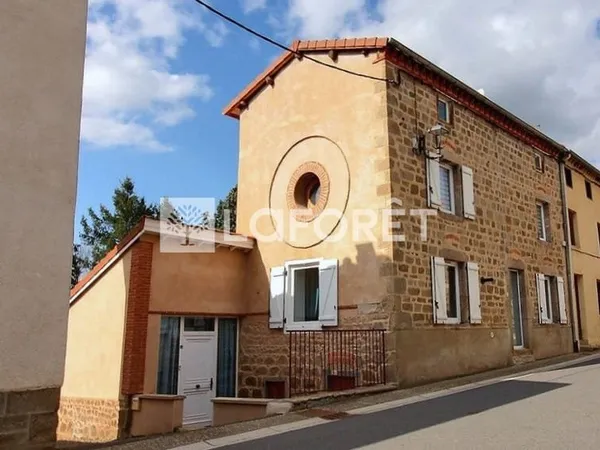 Maison de village 125 m2 avec jardin