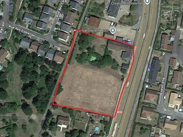 Terrain constructible 6384 m²