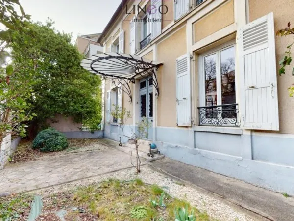 EXCLUSIVITE - CHOISY LE ROI - QUARTIER MAIRIE - MAISON INDIVIDUELLE 7 PIECES DE 114M² (152M² TOTALE)