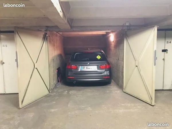 Location box 12m2 proche République