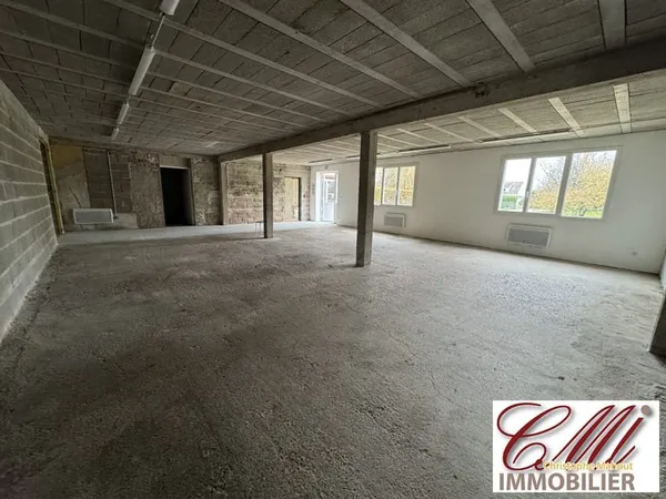 Local commercial 250 m²