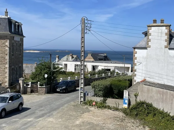 Terrain 644 m²