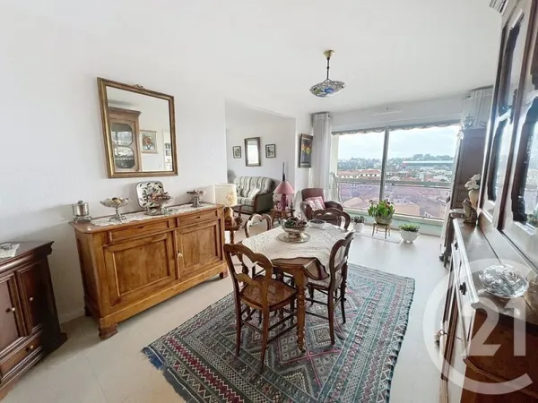 Appartement 4 pièces 83 m²