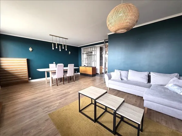 Appartement - 4ème étage - 63,25 m2 - 3 pièces - Meublé