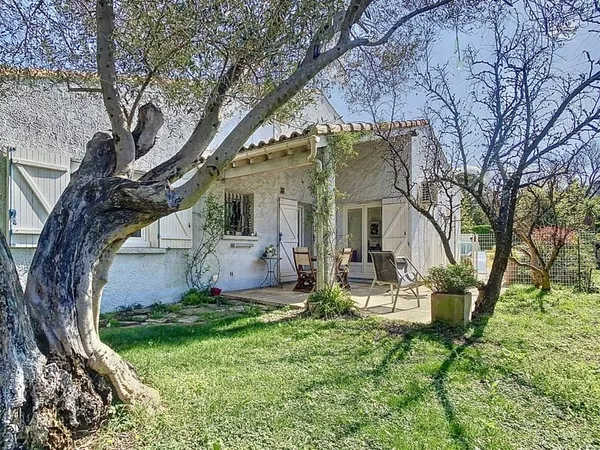 Maison lumineuse avec piscine à Montpellier - Quartier Chamb