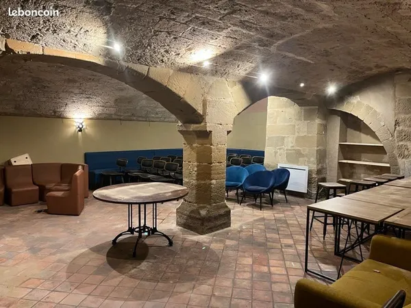 Location local commercial pour bar ,restauration ou cave à vin ,glacier