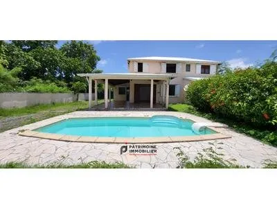 MAISON MITOYENNE DE TYPE T4 EN DUPLEX AVEC PISCINE A VENDRE