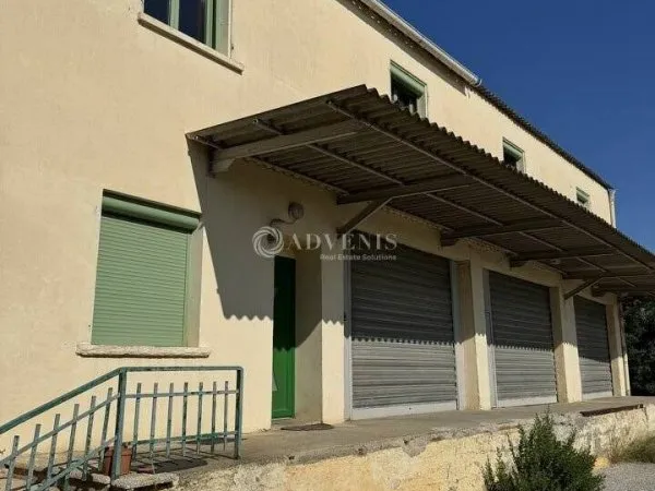 Local 400 m²