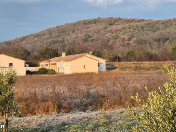 Maison récente Saint Montan
