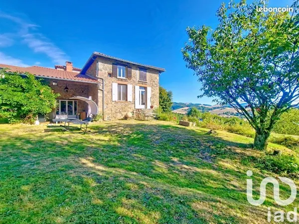 Propriété 9 pièces 327 m²