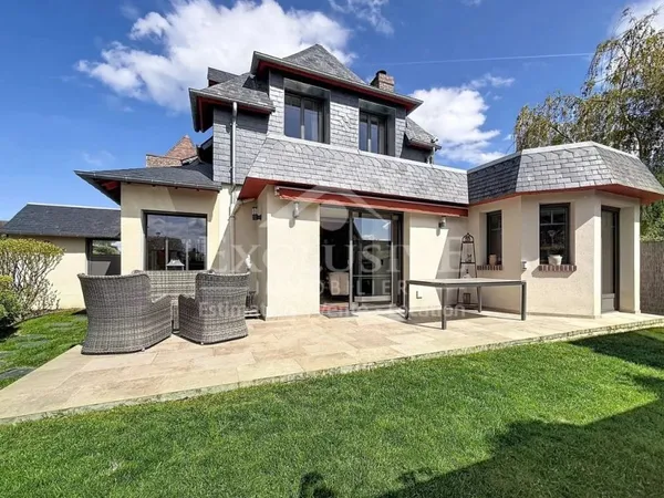 Maison de luxe 5 pièces 107 m²