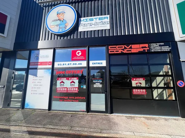 Local commercial 316 m²