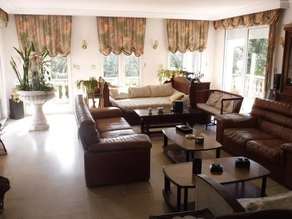 Maison 4 pièces 181 m²