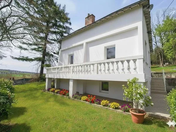 Maison à finir de rénover - 180 m² - Beau potentiel - Terrain 5 010 m² - Aubiat