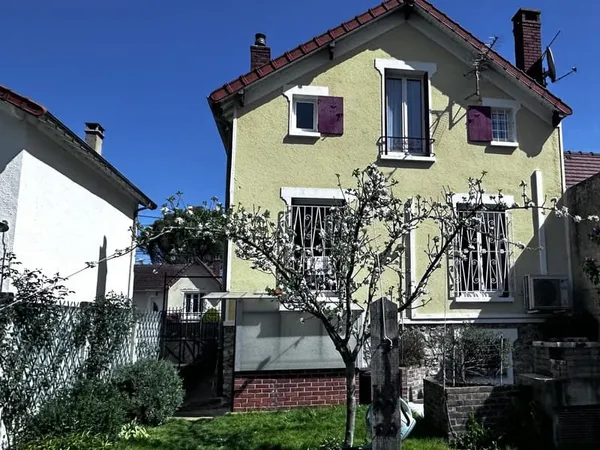 MAISON 5 PIECES AVEC SOUS-SOL